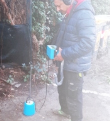 Tecnico con Geofono per ricerca infiltrazioni e perdite d'acqua occulta a Reggio Emilia provincia.